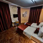Code Hotel