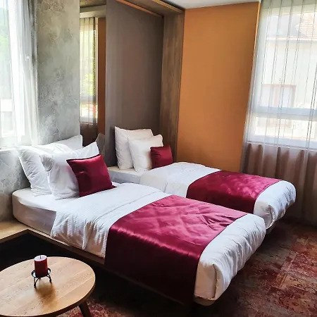 Code 4* ゼニツァ